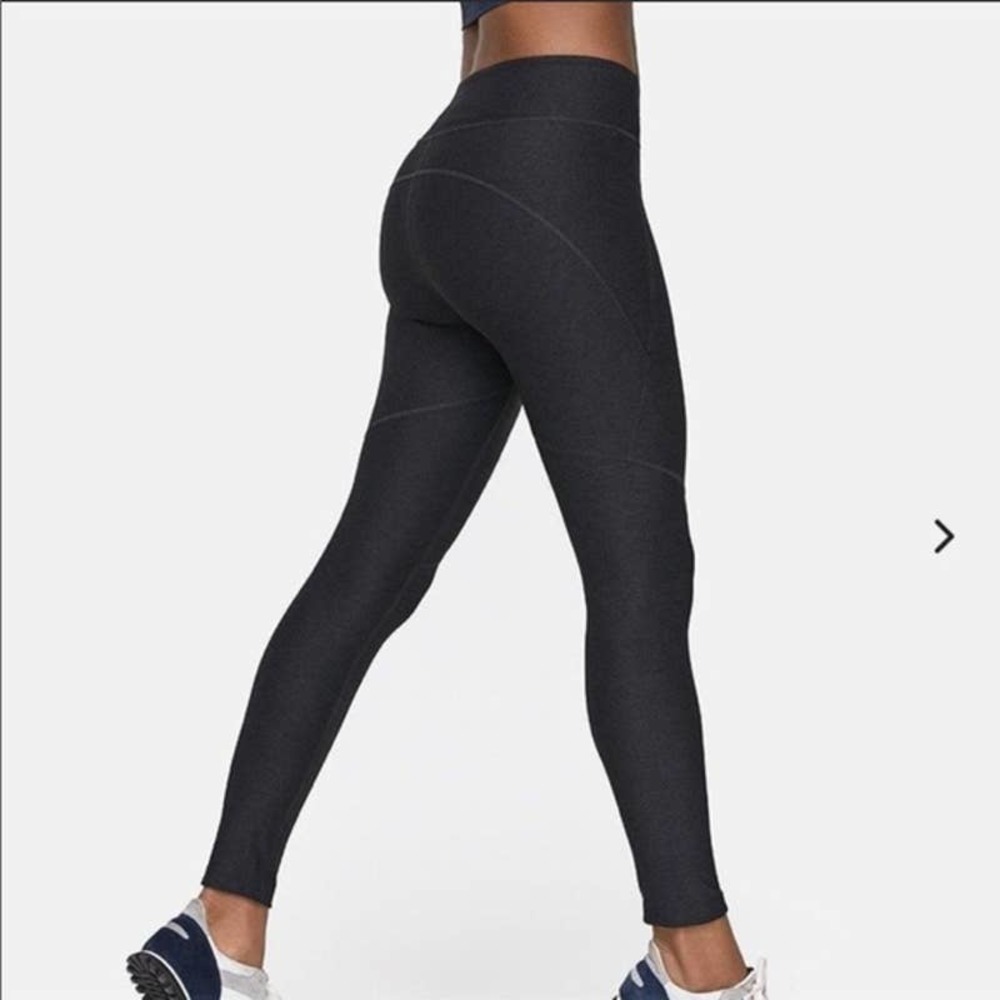 Outdoor Voices Warmup Leggings